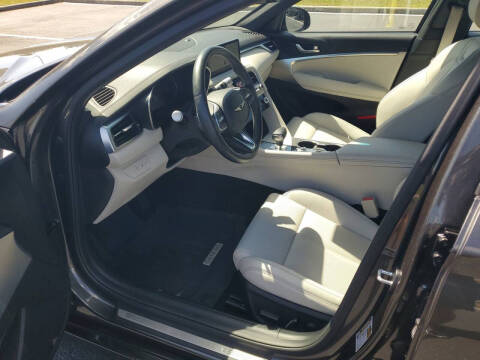 2025 Genesis G70