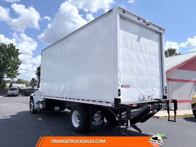 2019 Freightliner M2 106
