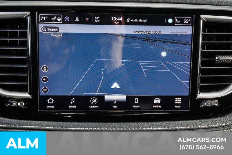 2024 Chrysler Pacifica Plug-In Hybrid Select