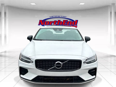 2022 Volvo S60 B5 Momentum