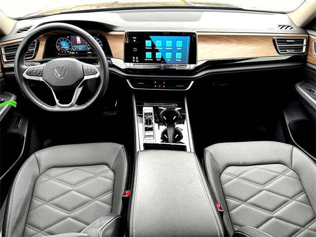 2024 Volkswagen Atlas SE