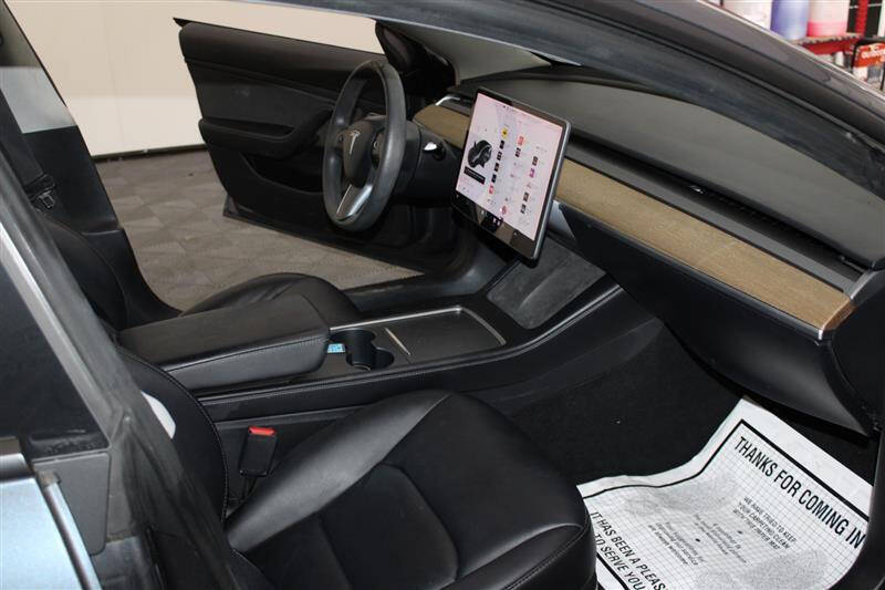 2021 Tesla Model 3 Standard Range Plus