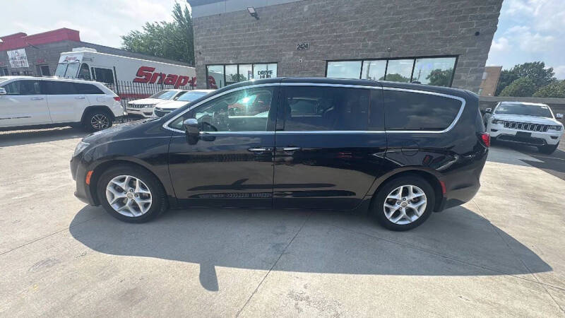 2018 Chrysler Pacifica Touring Plus
