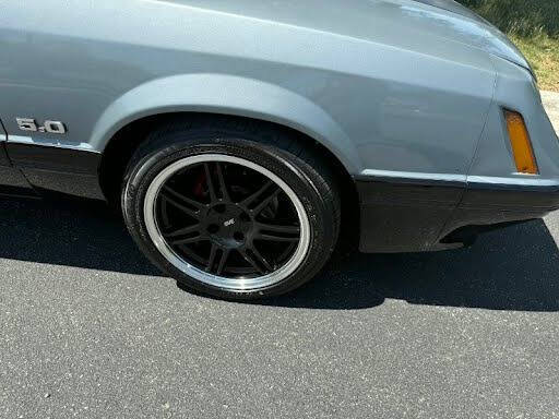 1986 Ford Mustang - Photo 9