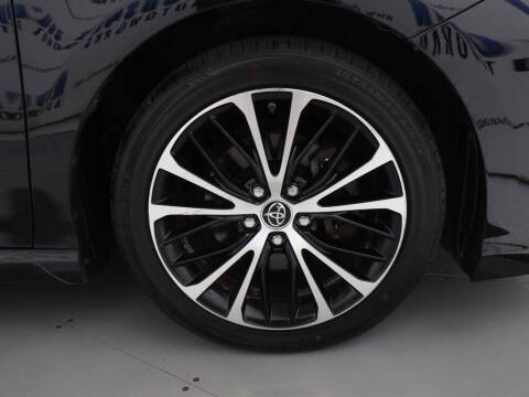 2018 Toyota Camry SE