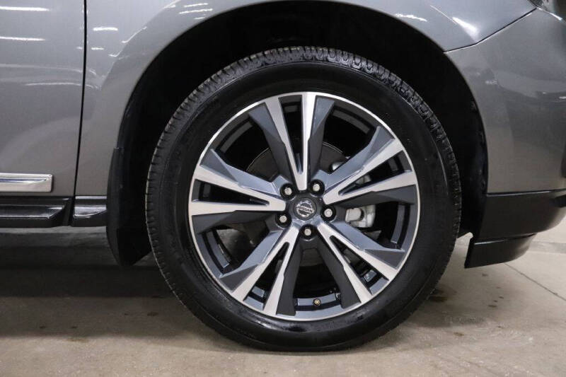 2020 Nissan Pathfinder Platinum