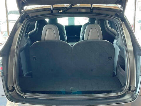 2022 Tesla Model X Plaid