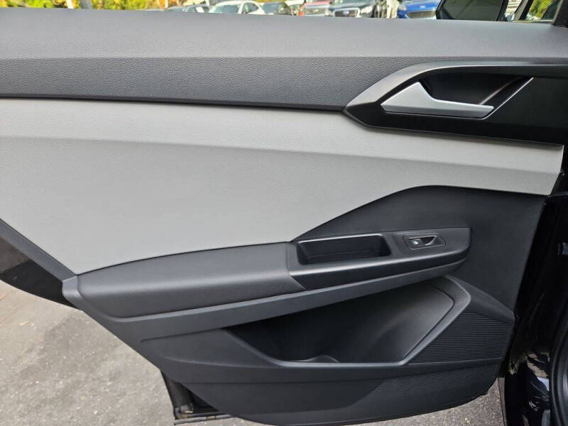 2023 Volkswagen Taos SEL 4Motion