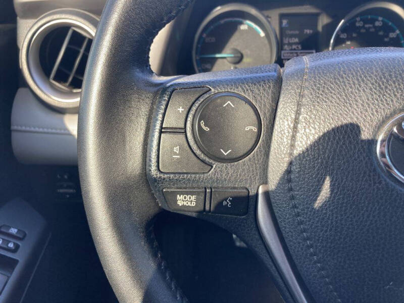 2017 Toyota RAV4 Hybrid LE Plus