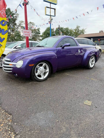 2004 Chevrolet SSR LS
