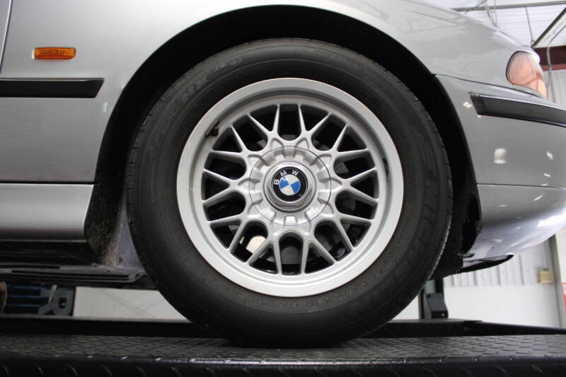 2000 BMW 5 Series 528i