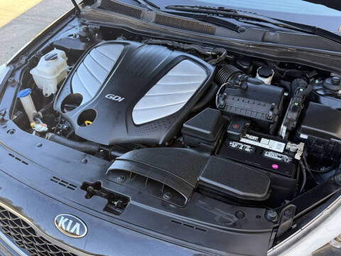 2016 Kia Cadenza Premium