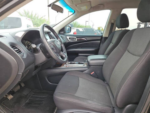 2020 Nissan Pathfinder S