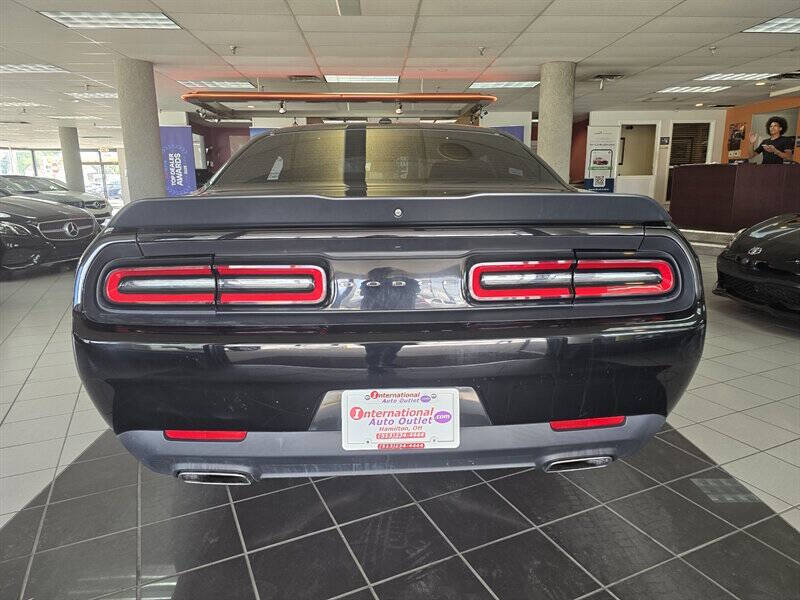 2019 Dodge Challenger SXT