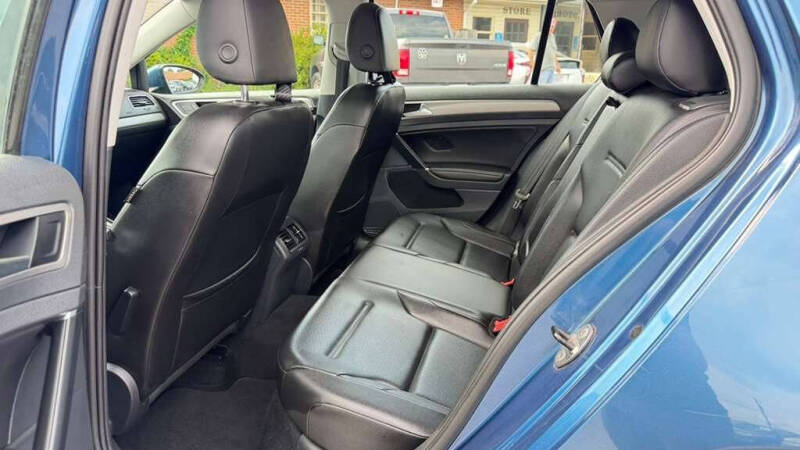 2017 Volkswagen Golf TSI Wolfsburg Edition