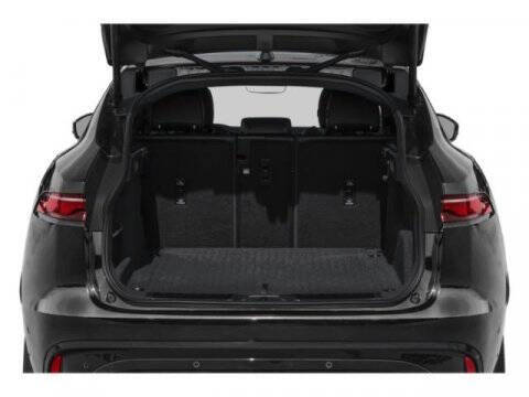 2024 Jaguar F-PACE P400 R-Dynamic S