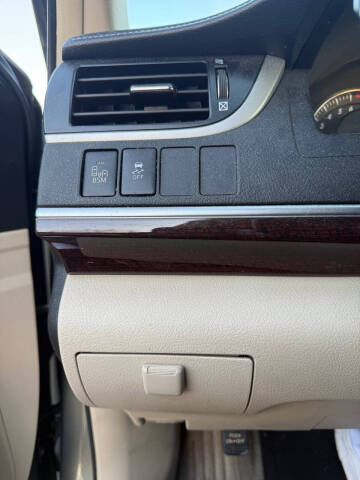 2014 Toyota Camry XLE V6