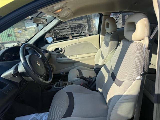 2004 Saturn Ion 2