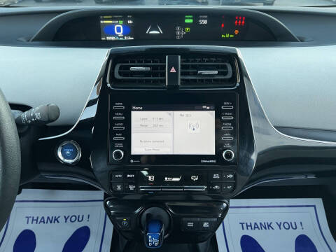 2022 Toyota Prius LE