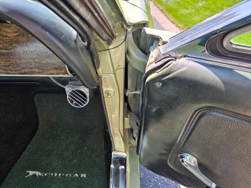 1967 Mercury Cougar XR7