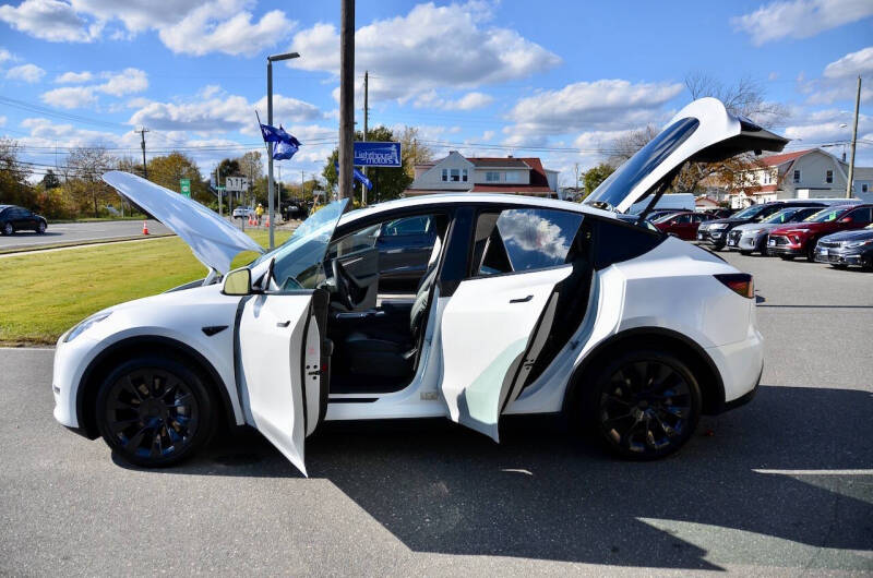 2023 Tesla Model Y Long Range