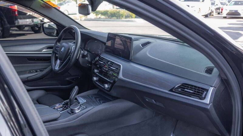 2023 BMW 5 Series 530e