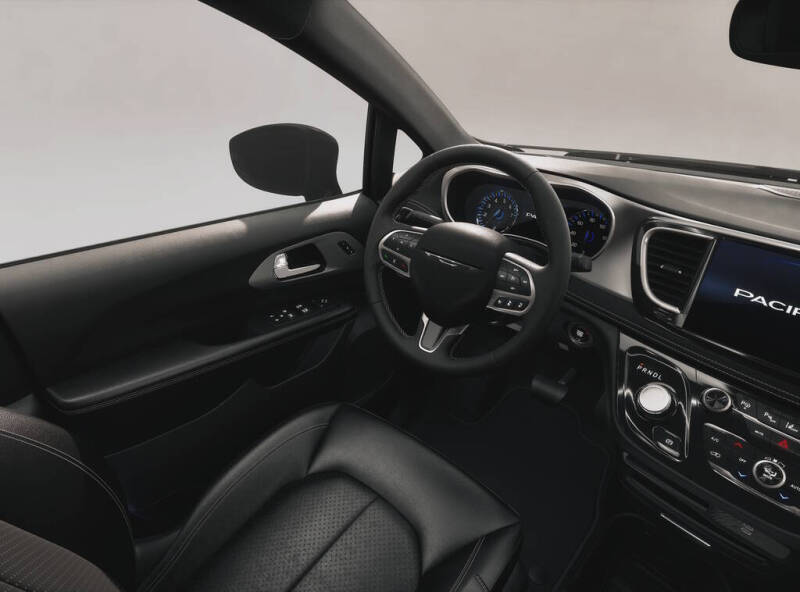 2027 Chrysler Pacifica Select