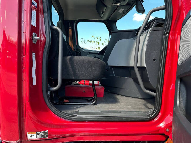 2019 Freightliner Cascadia