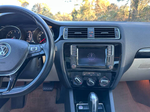 2016 Volkswagen Jetta 1.8T SEL Premium