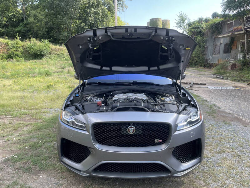 2020 Jaguar F-PACE SVR