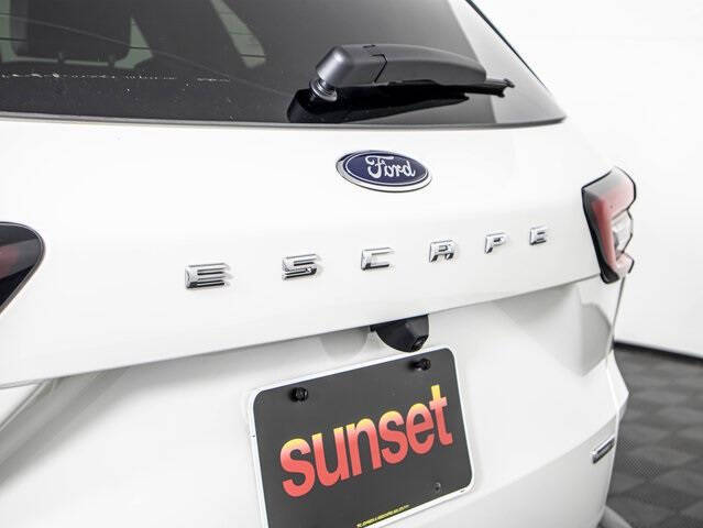 2025 Ford Escape Hybrid ST-Line Select