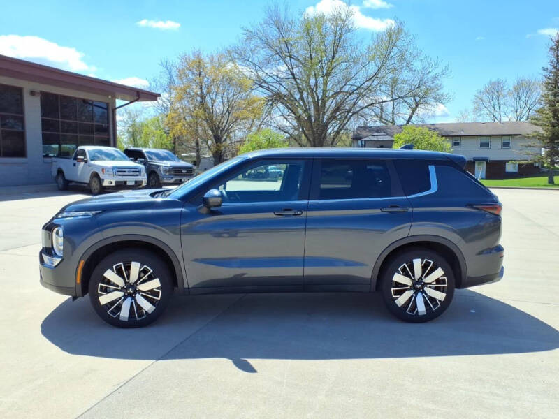 2025 Mitsubishi Outlander SE