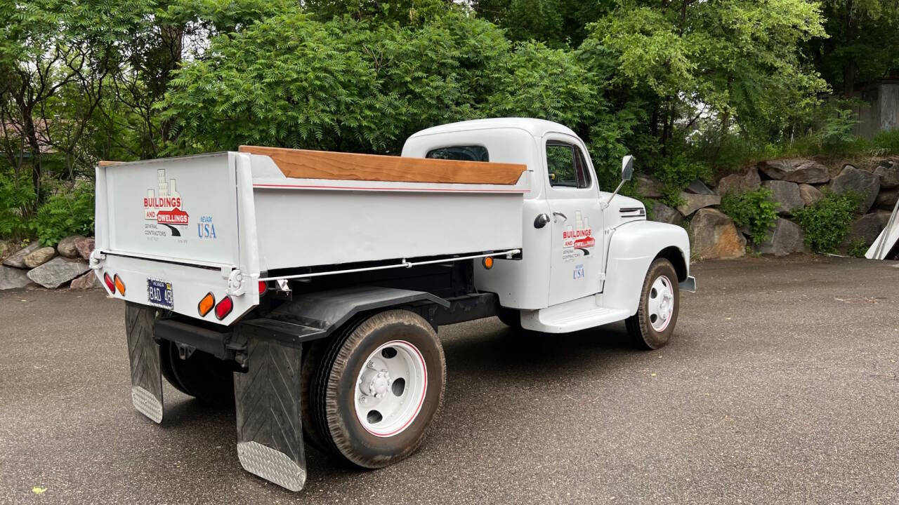 1948 Ford F1 4