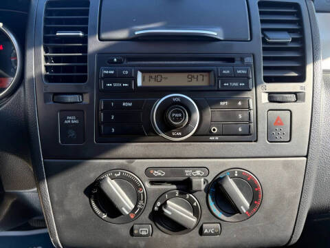 2012 Nissan Versa 1.8 S