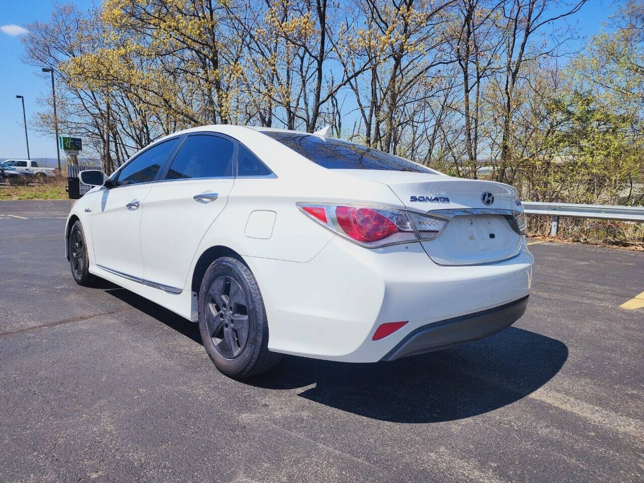 2011 Hyundai SONATA Hybrid for sale at Commonwealth Motors LLC in Moosic, PA