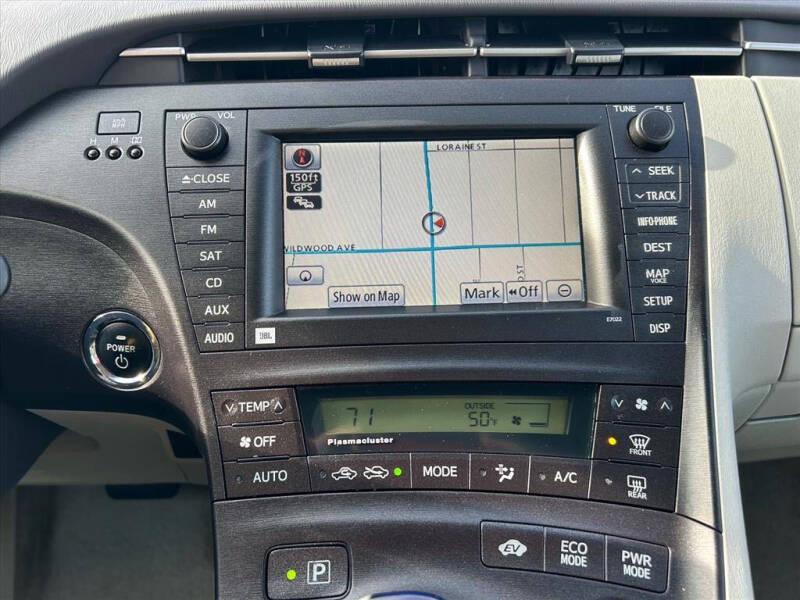 2010 Toyota Prius II