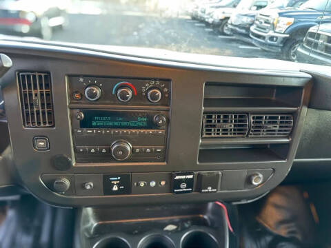 2017 Chevrolet Express 2500