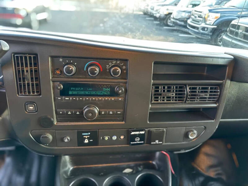 2017 Chevrolet Express 2500