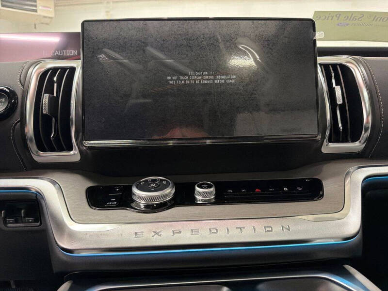 2027 Ford Expedition MAX Platinum