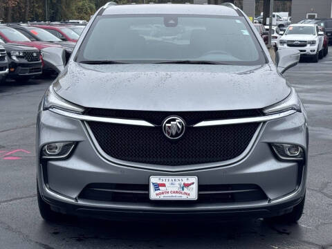 2023 Buick Enclave Essence