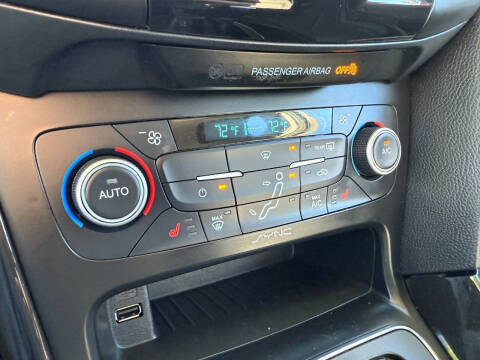 2018 Ford Focus Titanium