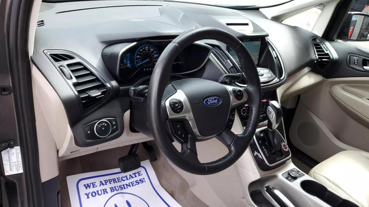 2016 Ford C-MAX Energi SEL 4dr Wagon 13