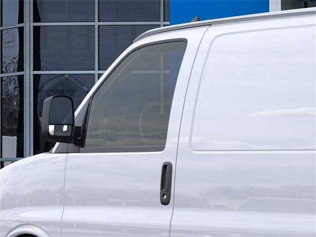 2025 Chevrolet Express 2500