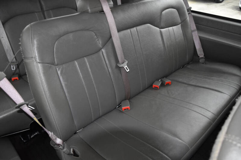 2017 Chevrolet Express LS 3500