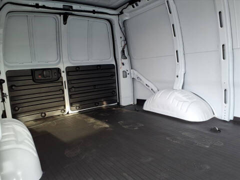 2025 Chevrolet Express 2500