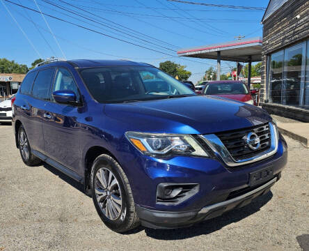 2017 Nissan Pathfinder S