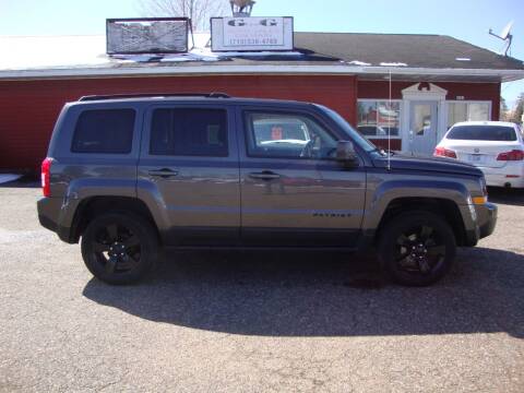 2015 Jeep Patriot for sale at G and G AUTO SALES in Merrill WI