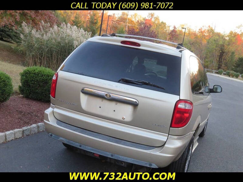 2006 Chrysler Town and Country Limited
