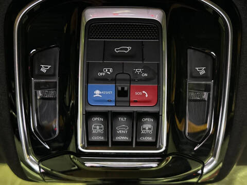 2022 Jeep Grand Cherokee Summit Reserve