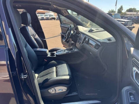 2017 Porsche Macan S